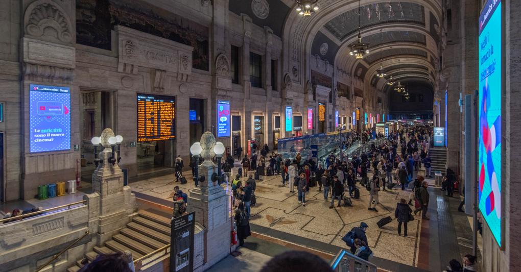 Adidas stazione centrale milano new arrivals